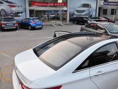 2013款 2.0L 自动 尊贵版