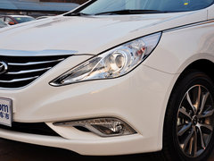 2013款 2.0L 自动 尊贵版