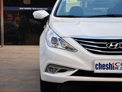 2013款 2.0L 自动 尊贵版