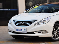 2013款 2.0L 自动 尊贵版