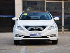 2013款 2.0L 自动 尊贵版
