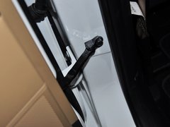 2013款 2.0L 自动 豪华版