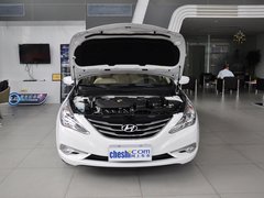 2013款 2.0L 自动 豪华版