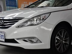 2013款 2.0L 自动 豪华版