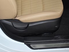 2013款 2.0L 自动 豪华版