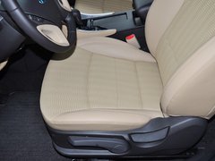 2013款 2.0L 自动 豪华版