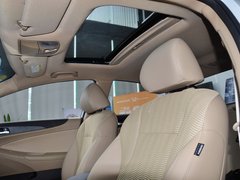 2013款 2.0L 自动 豪华版