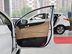 2013款 2.0L 自动 豪华版
