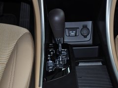 2013款 2.0L 自动 豪华版