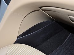 2013款 2.0L 自动 豪华版