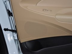 2013款 2.0L 自动 豪华版