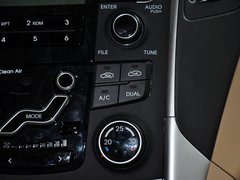 2013款 2.0L 自动 豪华版