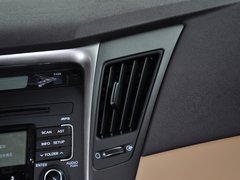 2013款 2.0L 自动 豪华版