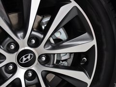 2013款 2.0L 自动 豪华版