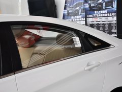 2013款 2.0L 自动 豪华版