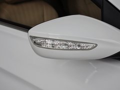 2013款 2.0L 自动 豪华版