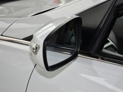 2013款 2.0L 自动 豪华版
