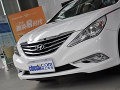 2013款 2.0L 自动 豪华版