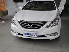 2013款 2.0L 自动 豪华版