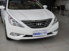 2013款 2.0L 自动 豪华版