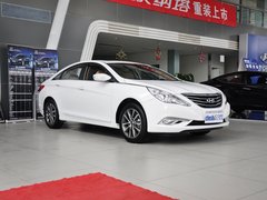 2013款 2.0L 自动 豪华版