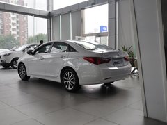 2013款 2.0L 自动 豪华版