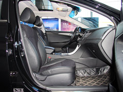 2013款 2.0L 自动 领先版