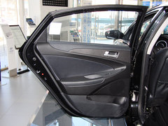 2013款 2.0L 自动 领先版