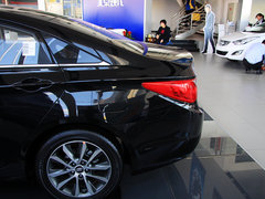 2013款 2.0L 自动 领先版