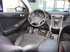 2013款 2.0L 自动 领先版