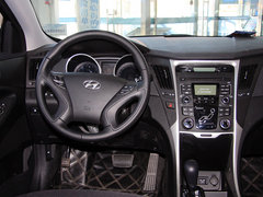 2013款 2.0L 自动 领先版