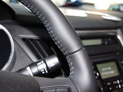 2013款 2.0L 自动 领先版