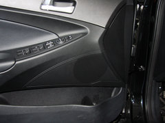 2013款 2.0L 自动 领先版