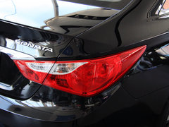 2013款 2.0L 自动 领先版