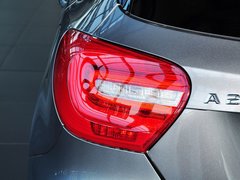 2013款 A260 2.0T DCT 运动型