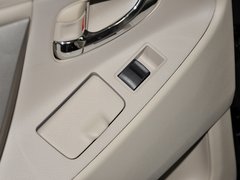 2013款 200G 2.0L 经典豪华版