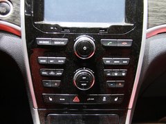 2014款 1.5T 手动 四驱尊贵版 5座