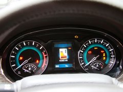 2014款 1.5T 手动 四驱尊贵版 5座