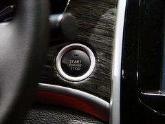 2014款 1.5T 手动 四驱尊贵版 5座