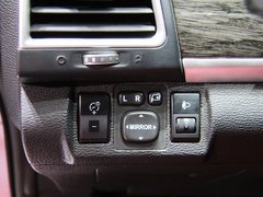 2014款 1.5T 手动 四驱尊贵版 5座