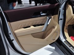 2014款 1.5T 手动 四驱尊贵版 5座