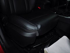 2014款 1.5T 手动 四驱尊贵版 5座