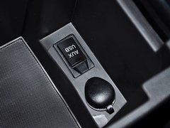 2014款 1.5T 手动 四驱尊贵版 5座
