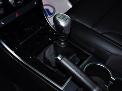 2014款 1.5T 手动 四驱尊贵版 5座