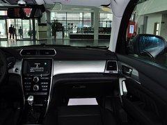 2014款 1.5T 手动 四驱尊贵版 5座
