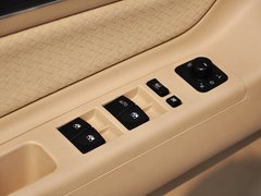 2013款 三厢 1.5L 手动 乐天版
