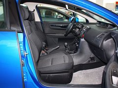 2013款 两厢 1.6L 手动 乐尚型