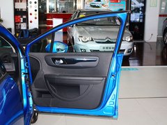 2013款 两厢 1.6L 手动 乐尚型