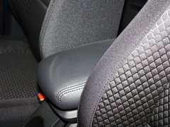 2013款 两厢 1.6L 手动 乐尚型