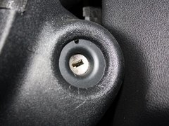 2013款 两厢 1.6L 手动 乐尚型